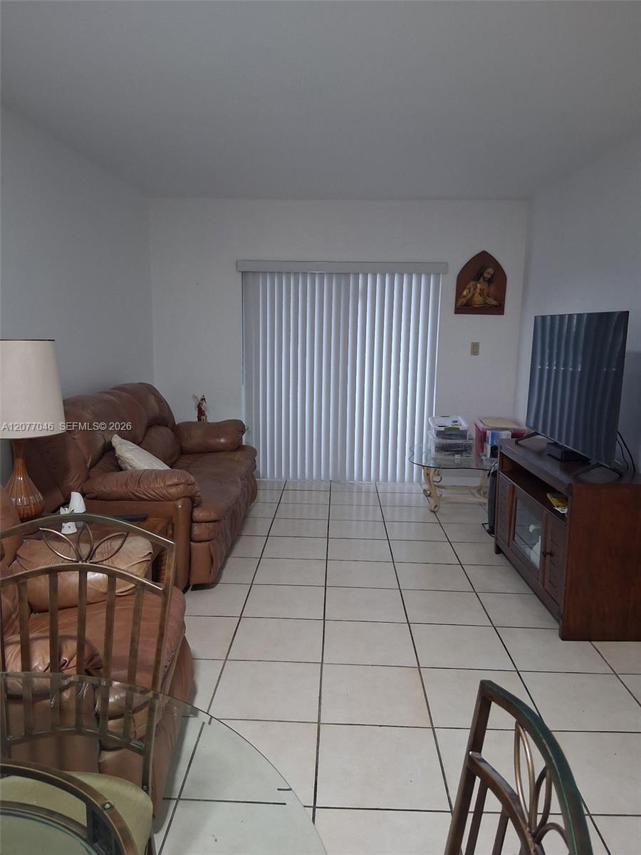 8990 SW 24th St # 226 — Photo 4