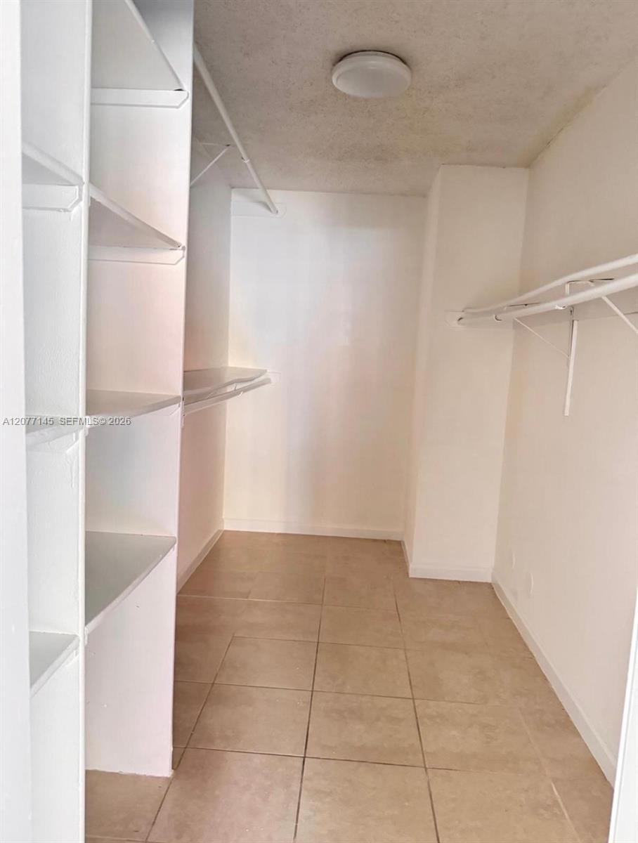 6960 Miami Gardens Dr # 225 — Photo 3