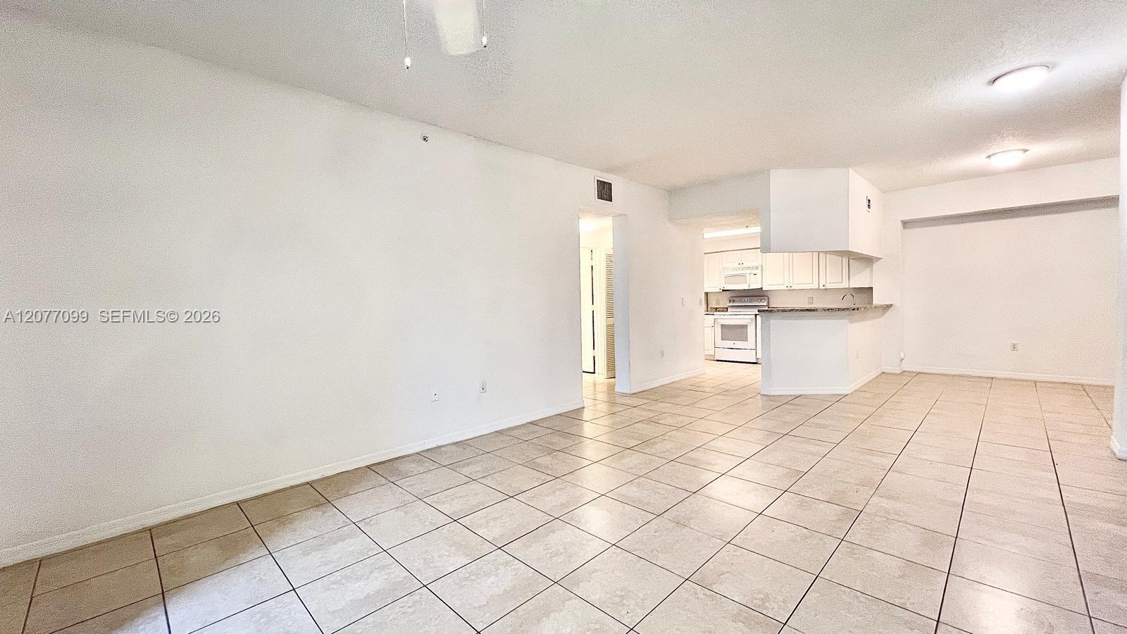 3021 Alcazar Pl # 101 — Photo 4