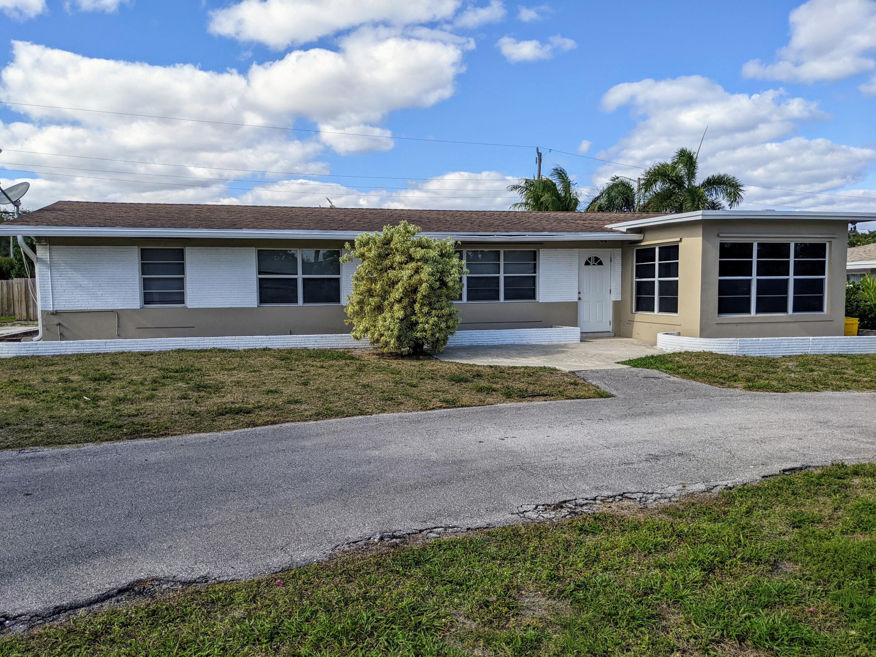 299 NW 12th Street, Boca Raton FL 33432
