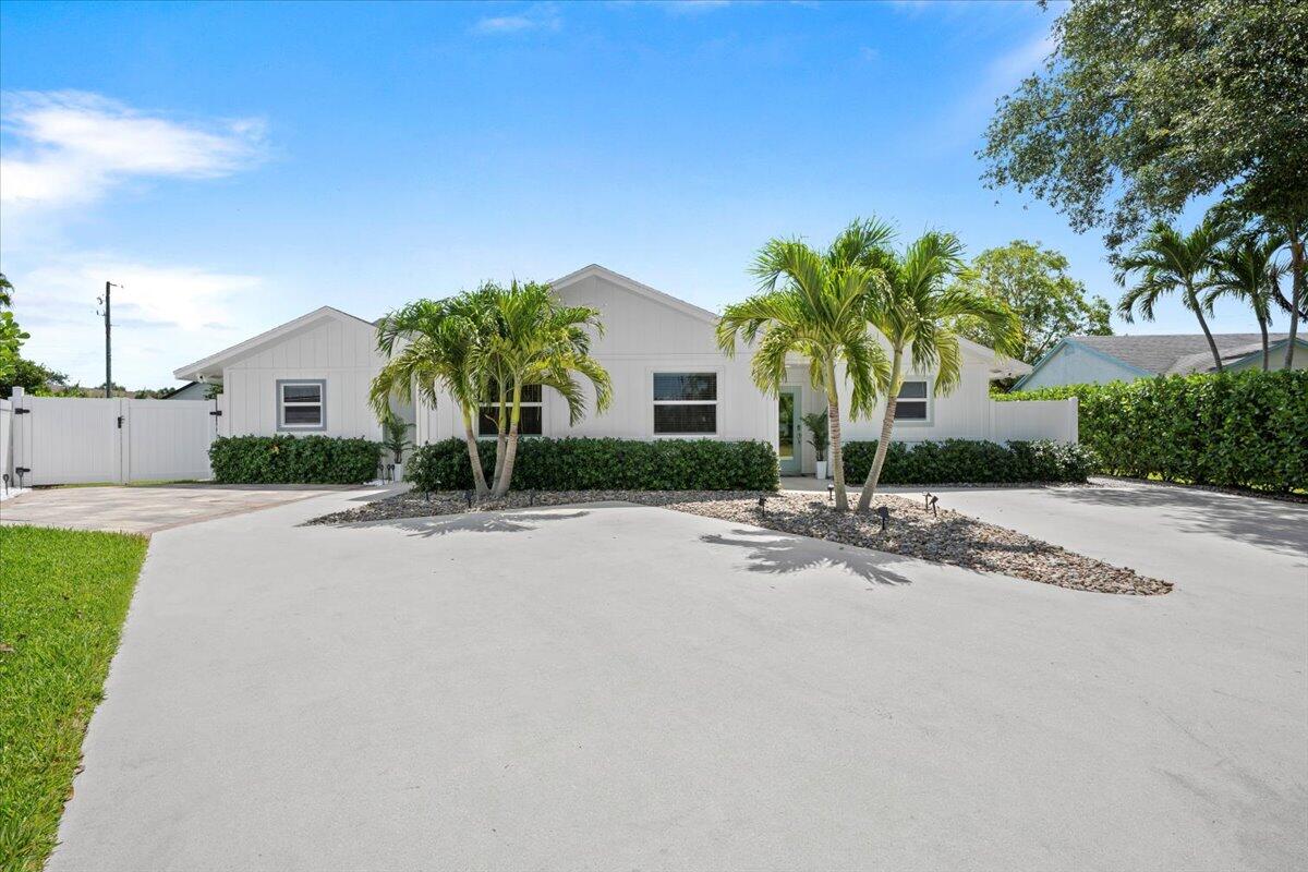 6075 Francis Street, Jupiter FL 33458