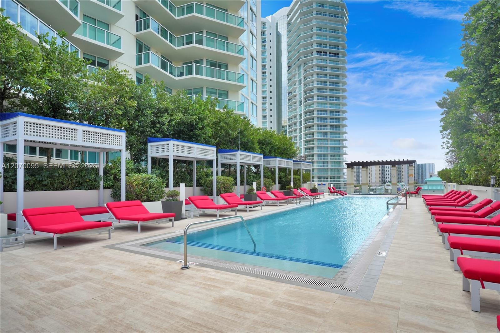 250 Sunny Isles Blvd # 904 View 15