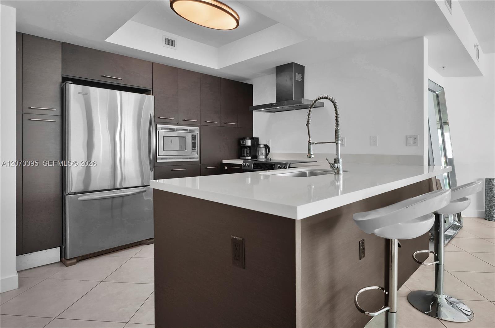 250 Sunny Isles Blvd # 904 View 4