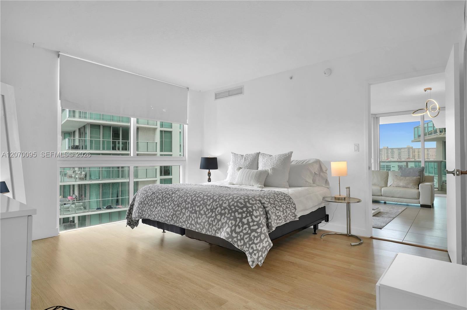 250 Sunny Isles Blvd # 904 View 6
