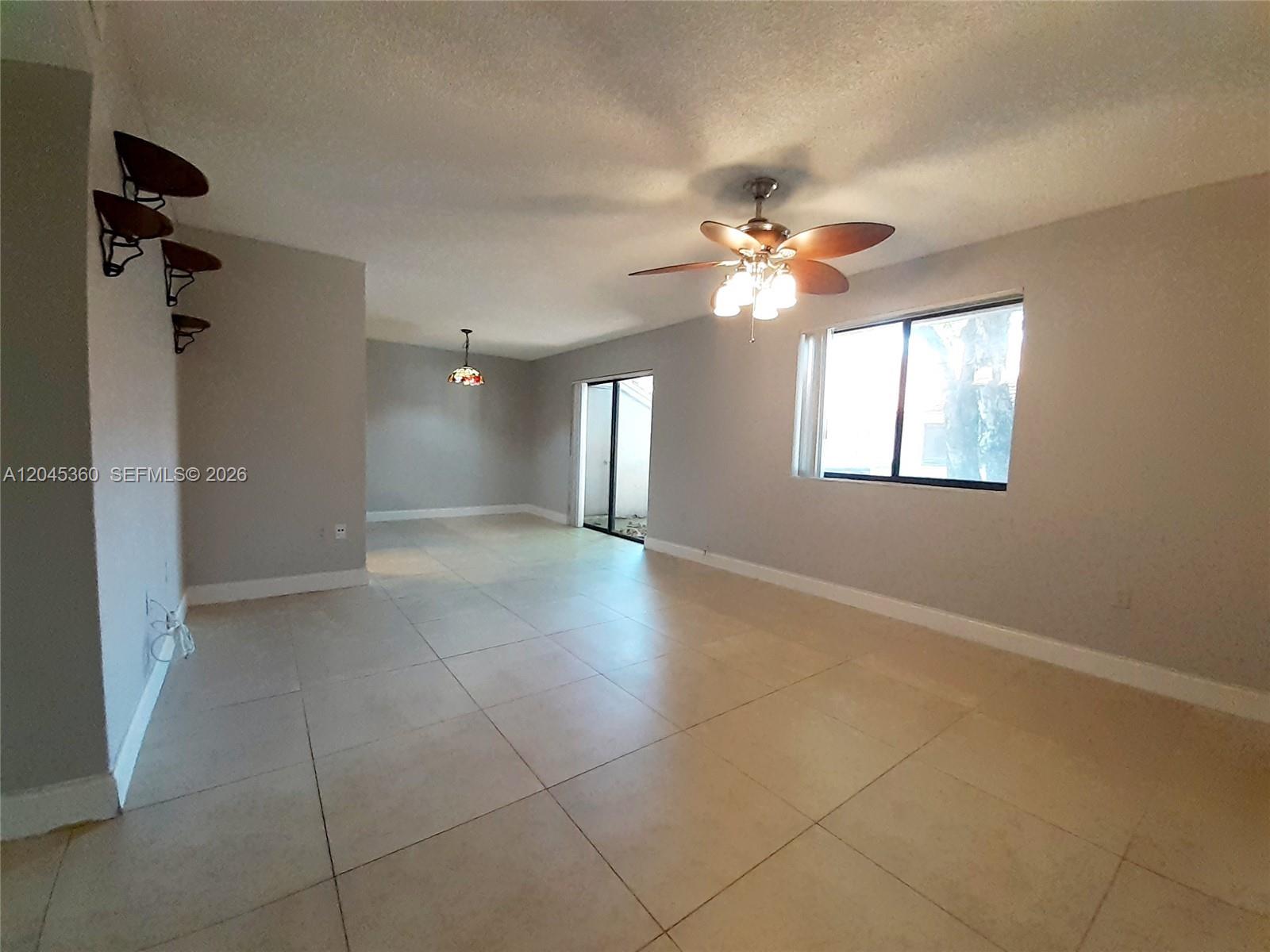 8407 Coral Lake Mnr # 8407 — Photo 4