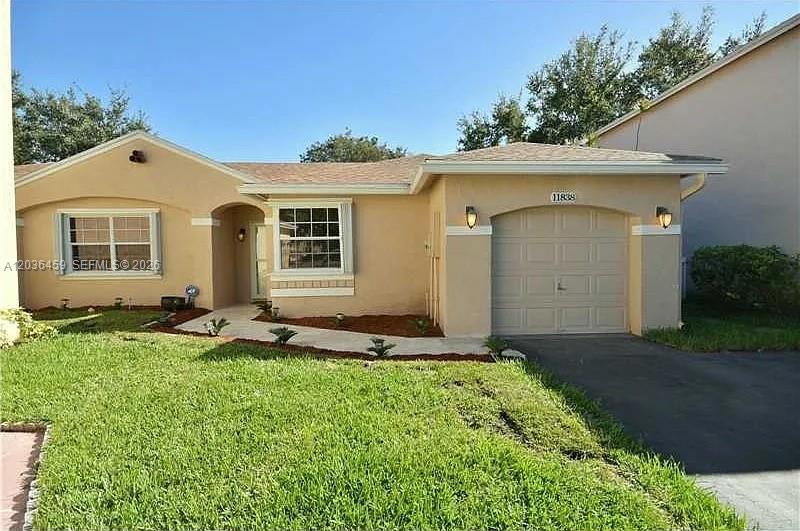 11838 NW 13th St — Photo 2