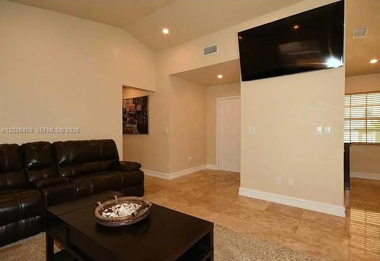 11838 NW 13th St — Photo 4