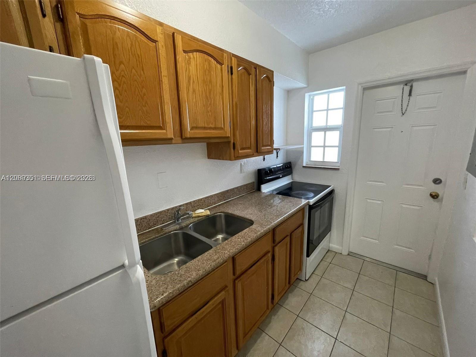 1471 NE 170th St # 224A — Photo 4
