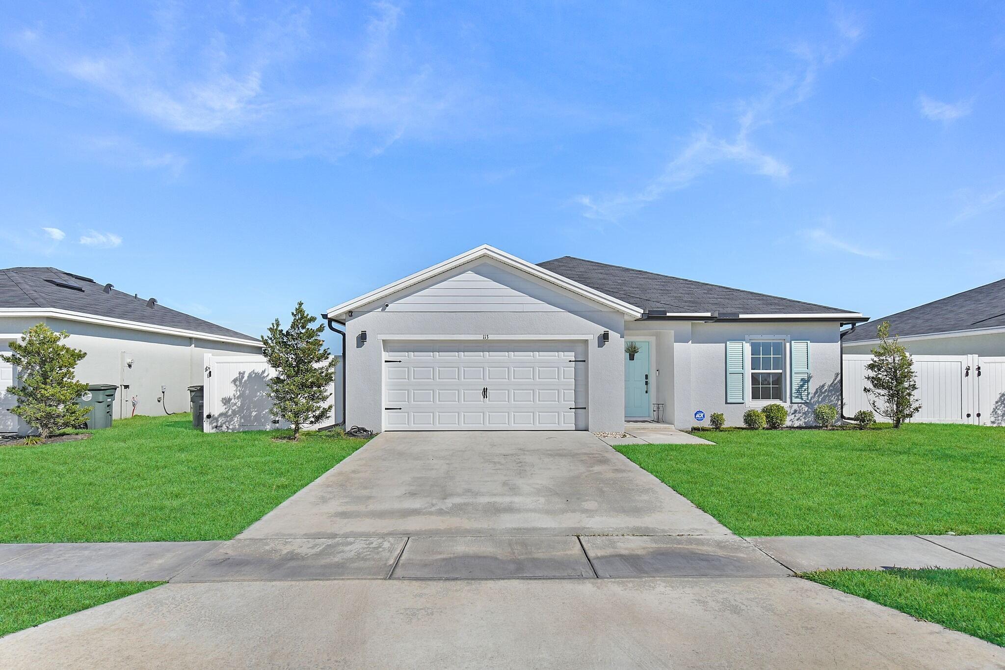 113 Dabou Loop, Belle Glade FL 33430