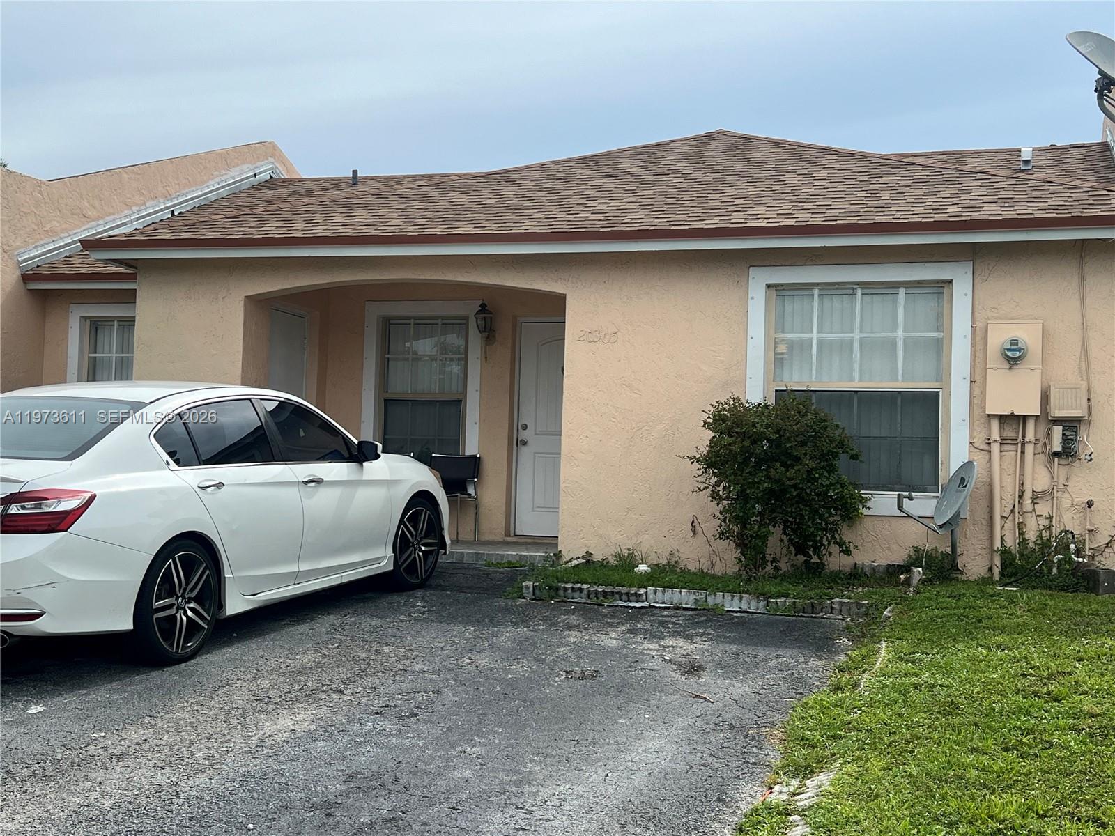 20305 NW 27th Ct, Miami Gardens FL 33056