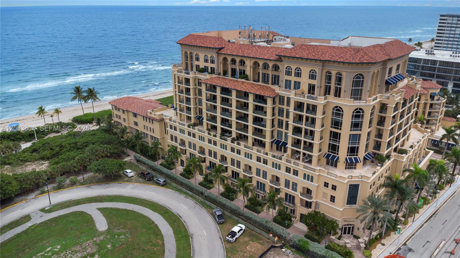 3501 N Ocean Dr # V5 — Photo 2