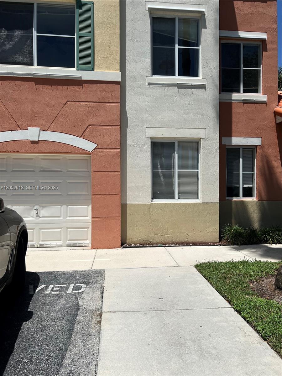11010 Legacy Dr # 102 — Photo 2