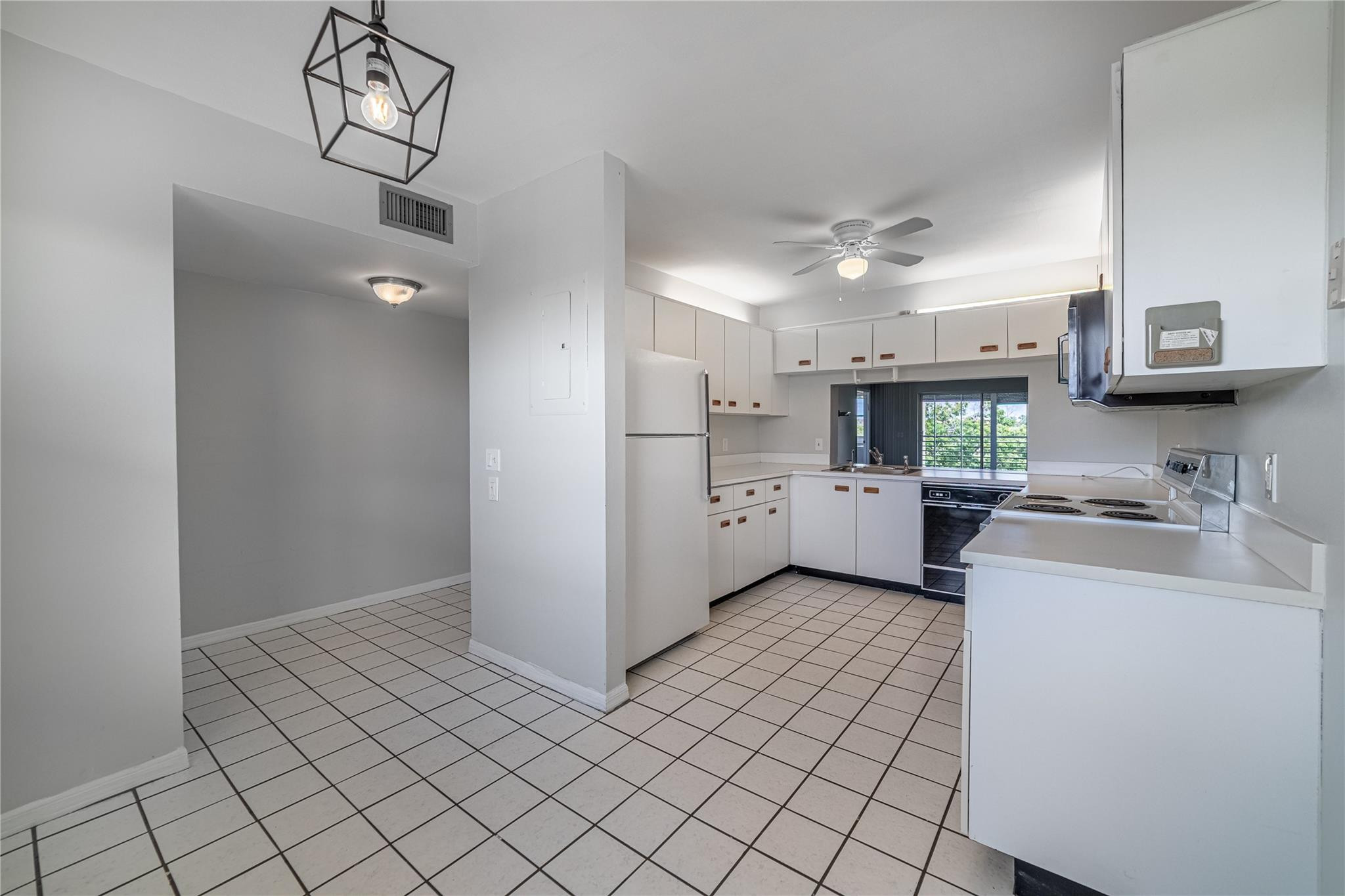 10315 NW 24th Place # 407, Sunrise FL 33322