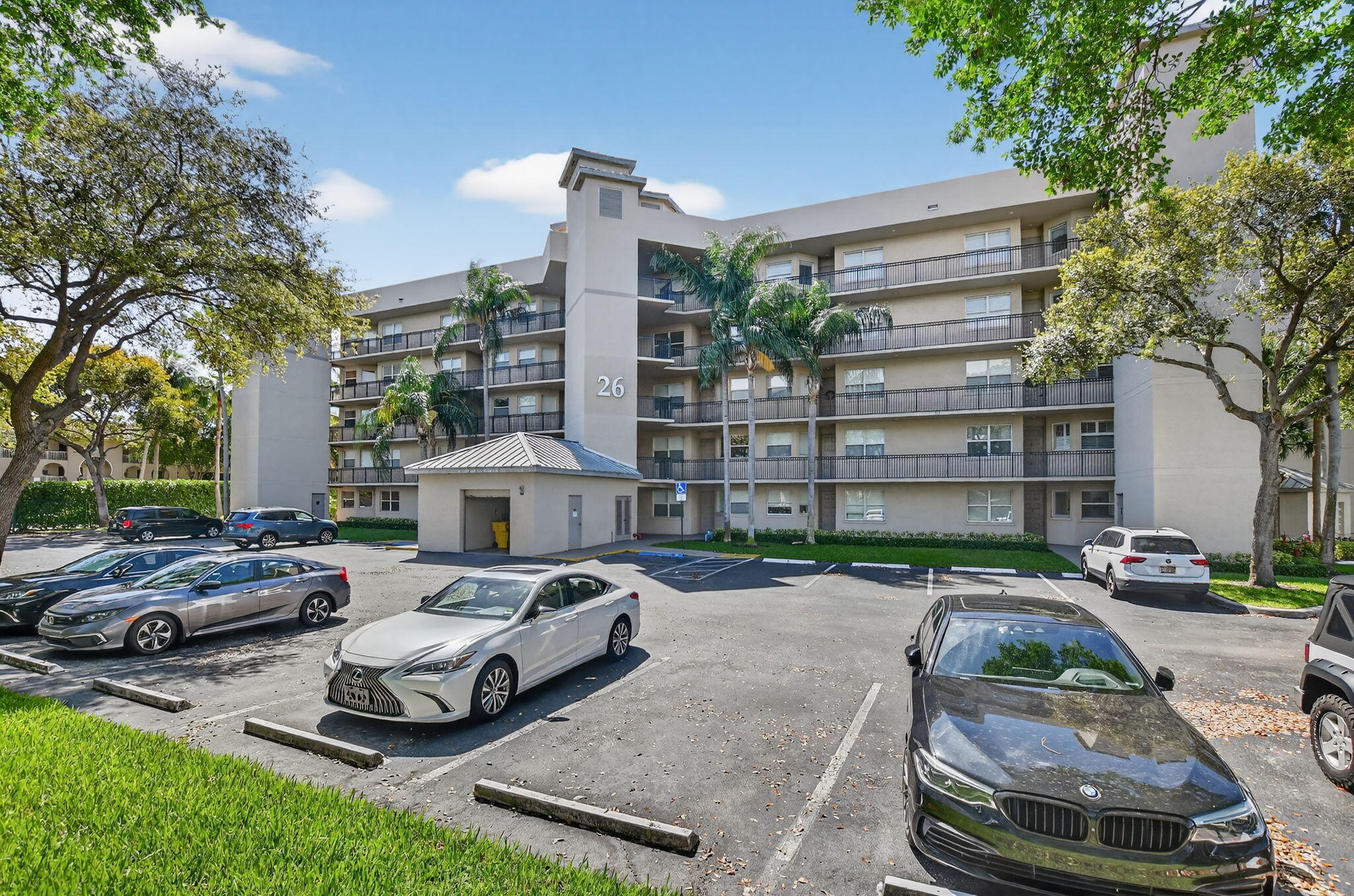 26 Royal Palm Way # 403, Boca Raton FL 33432