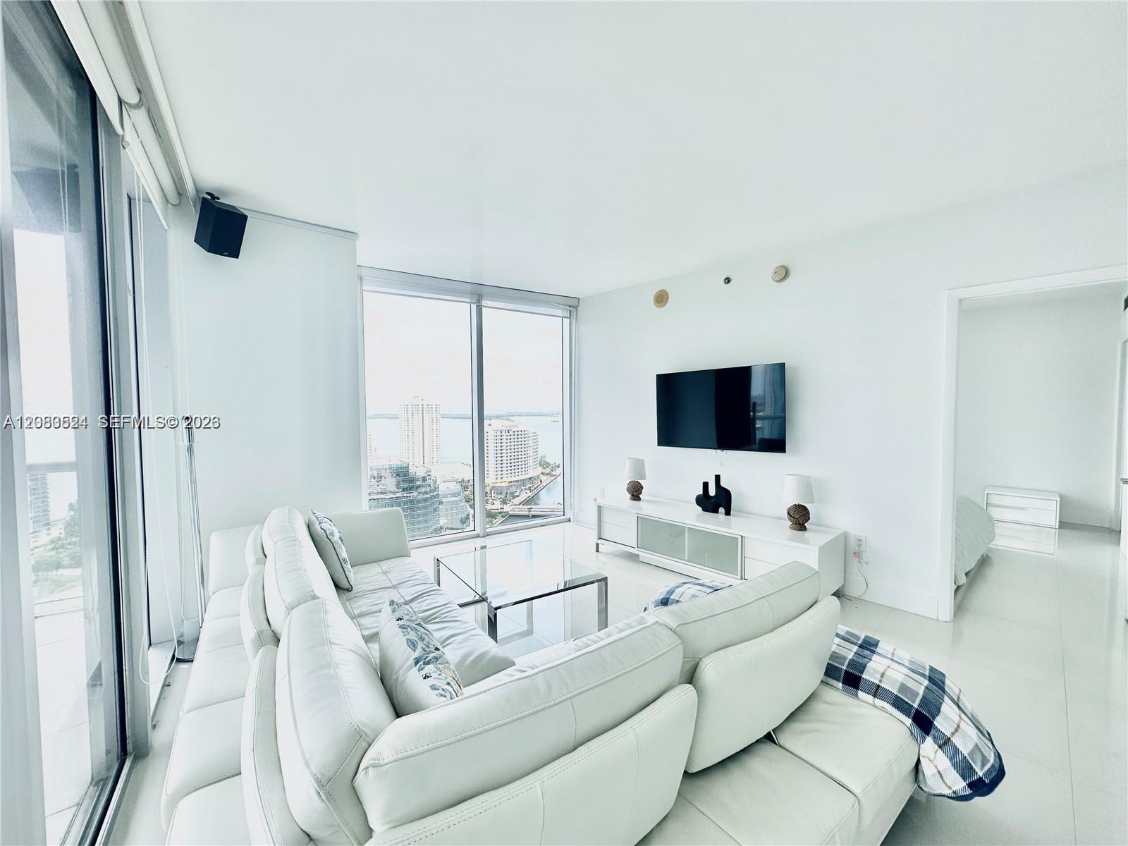 495 Brickell Ave # 2702 — Photo 2