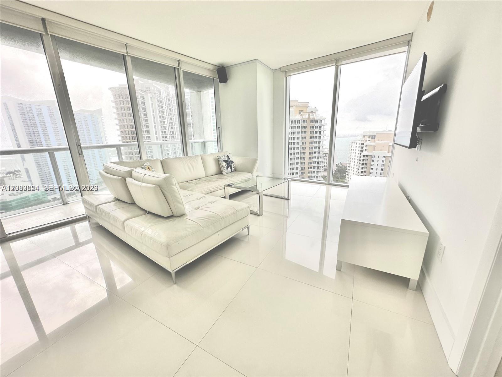 495 Brickell Ave # 2702 — Photo 3