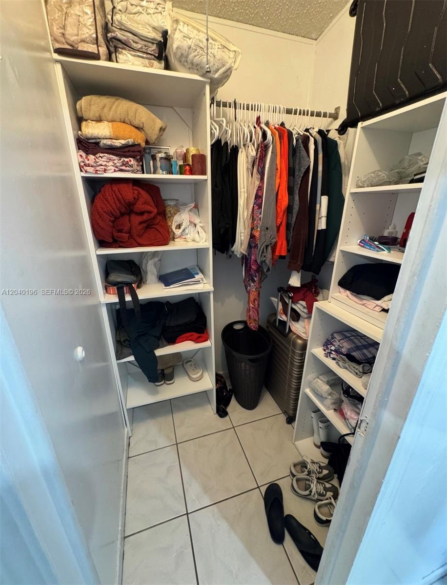 1013 SW 128TH Ave — Photo 5