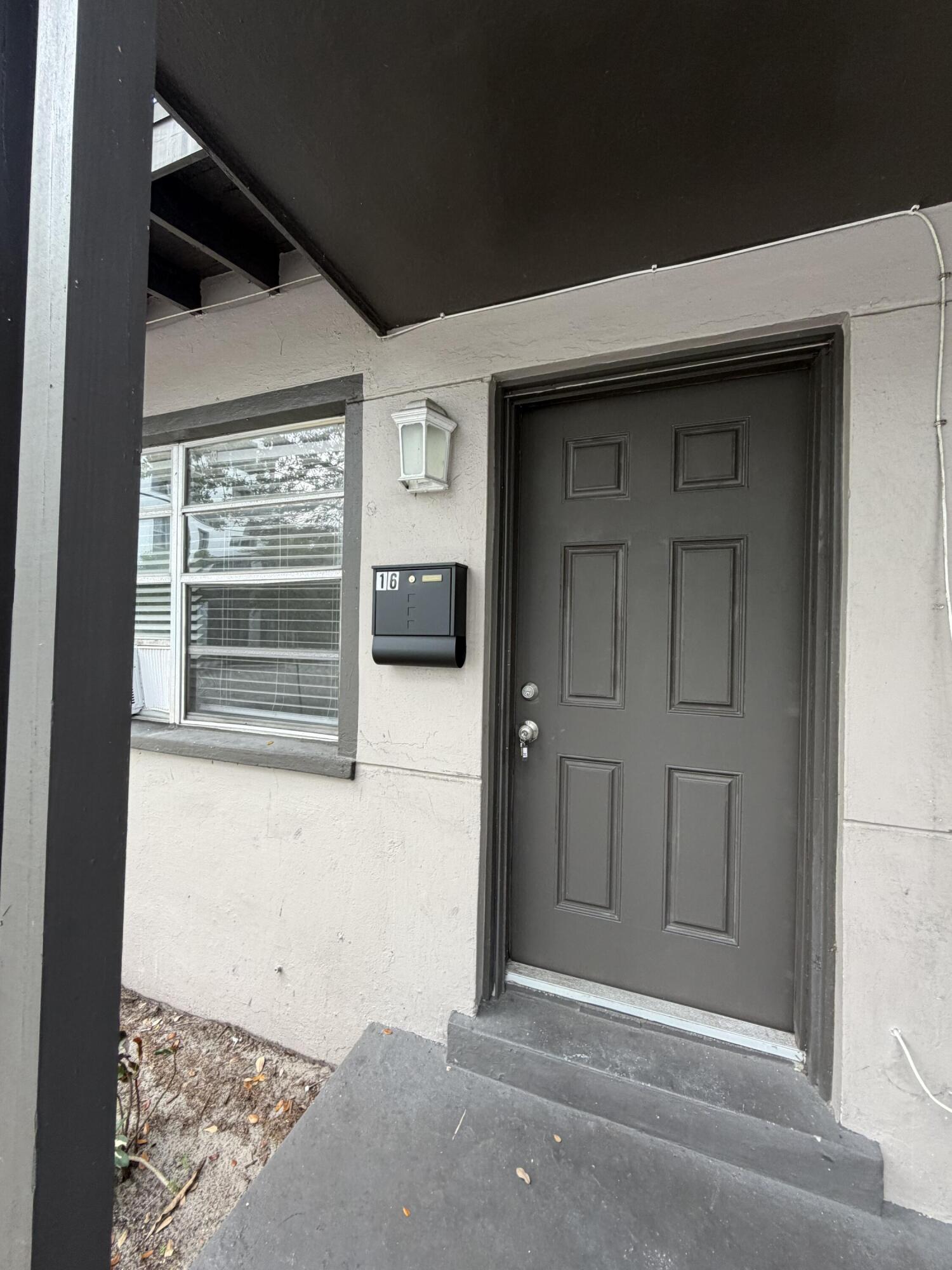 2722 Poinsettia Avenue # 16, West Palm Beach FL 33407