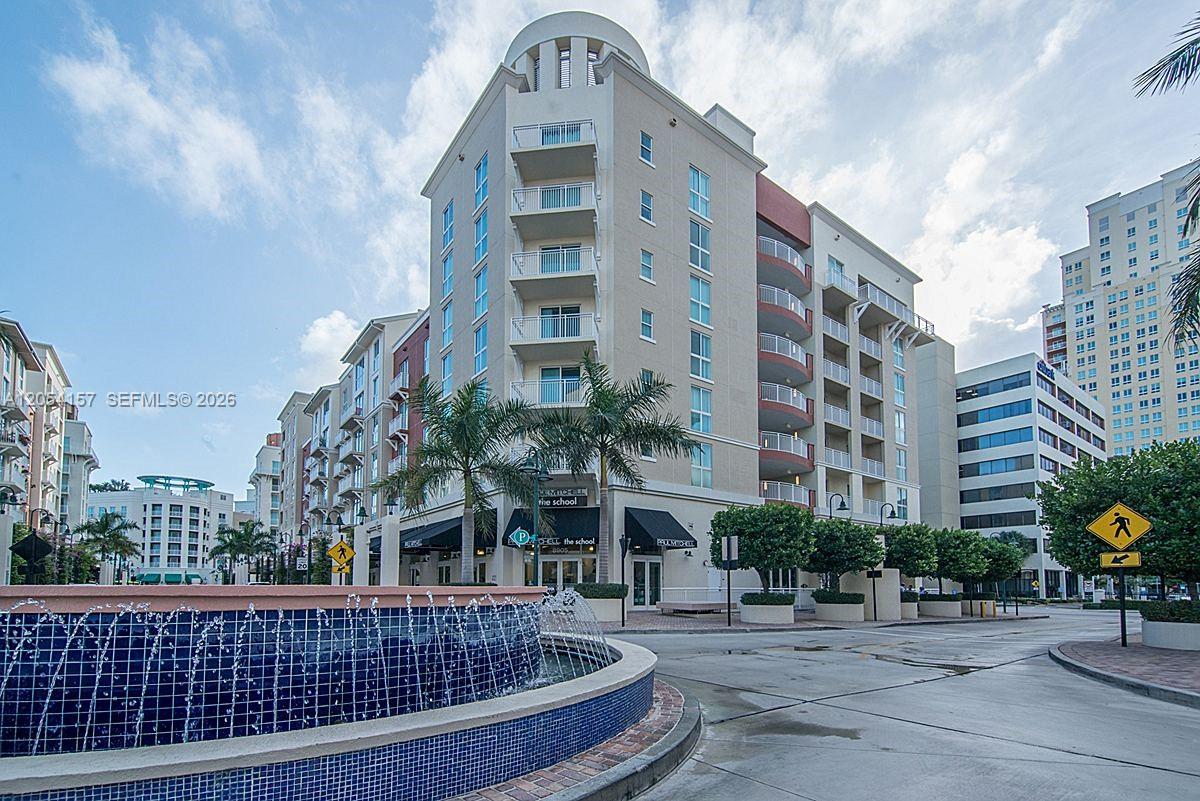 7280 SW 89th St # D502, Miami FL 33156