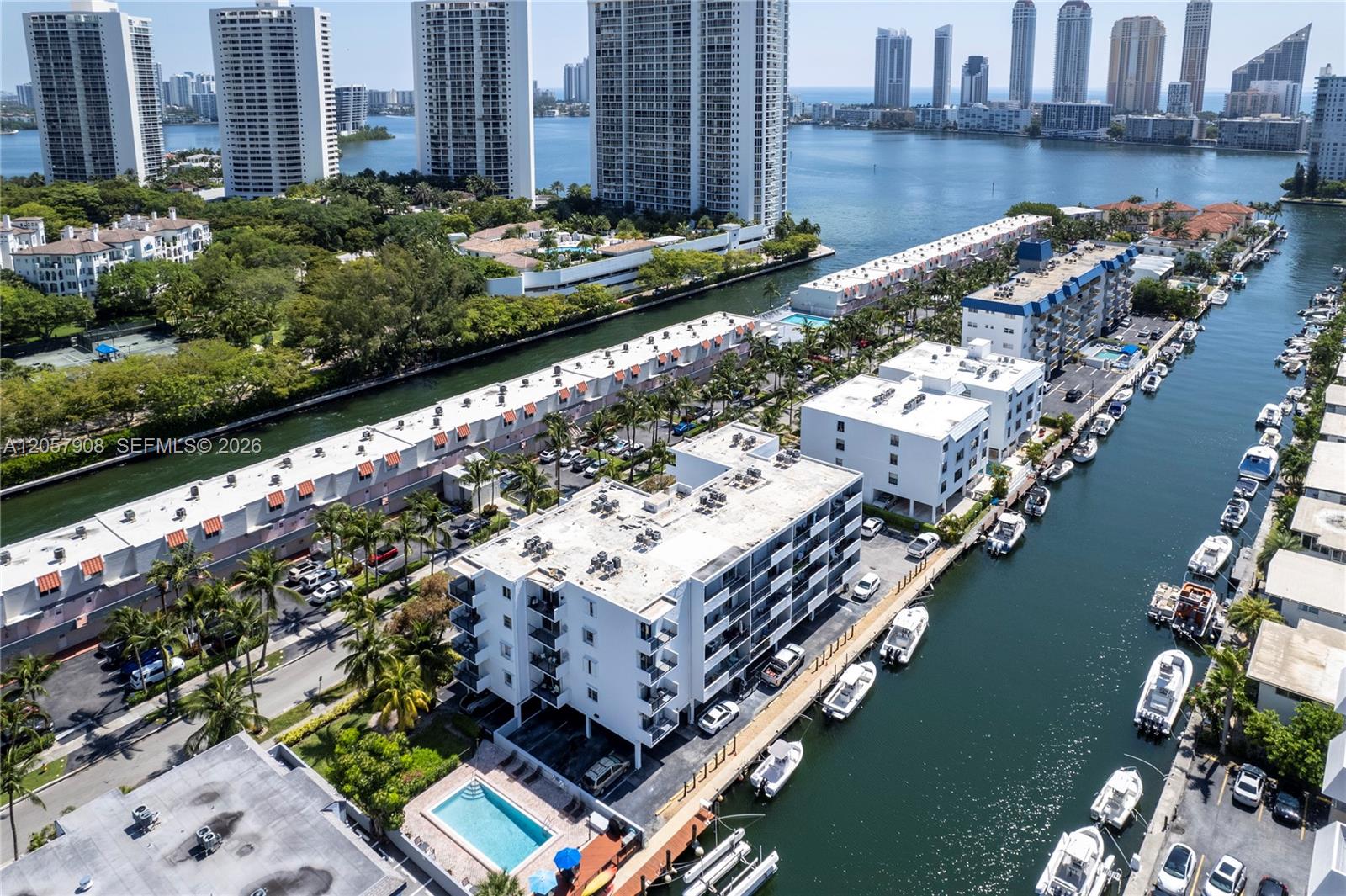 3642 NE 171st St # 305, North Miami Beach FL 33160