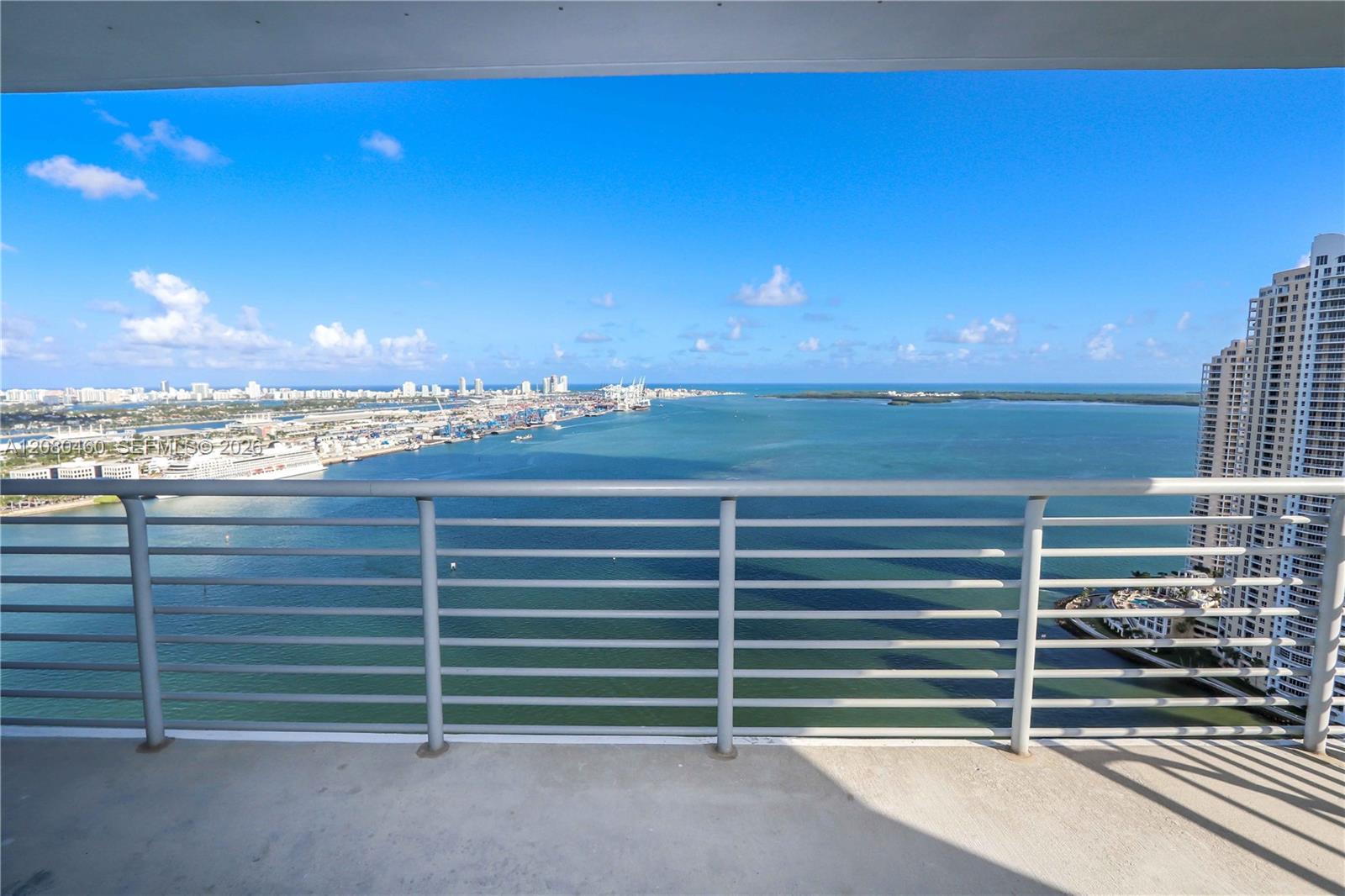 335 S Biscayne Blvd # 3709 — Photo 2