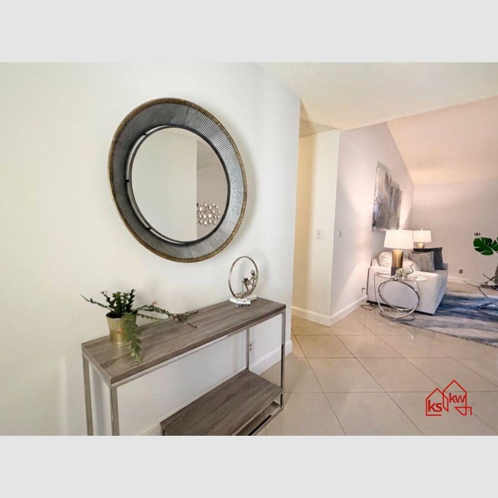 10335 GREENBRIAR Court — Photo 5