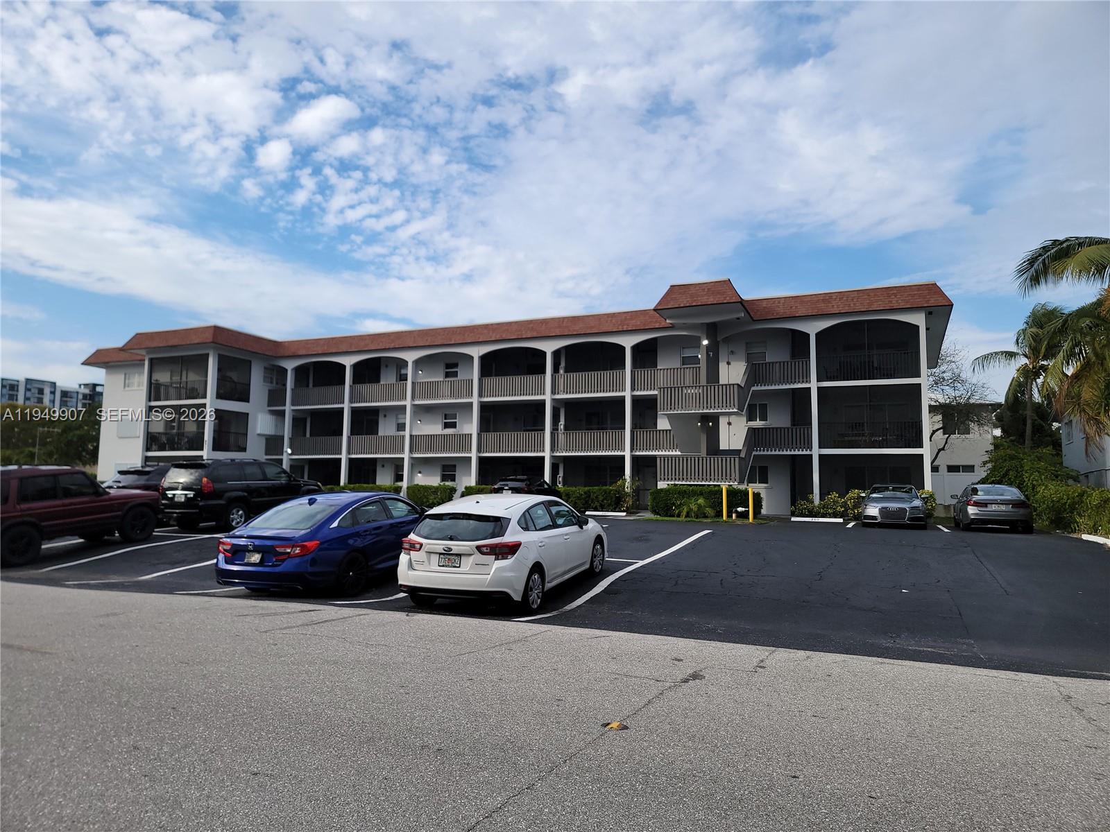 651 Pine Dr # 110, Pompano Beach FL 33060