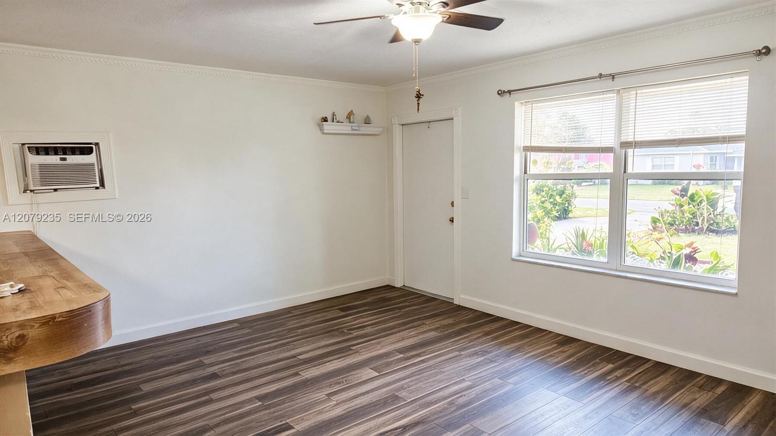 2506 Acapulco Dr — Photo 2