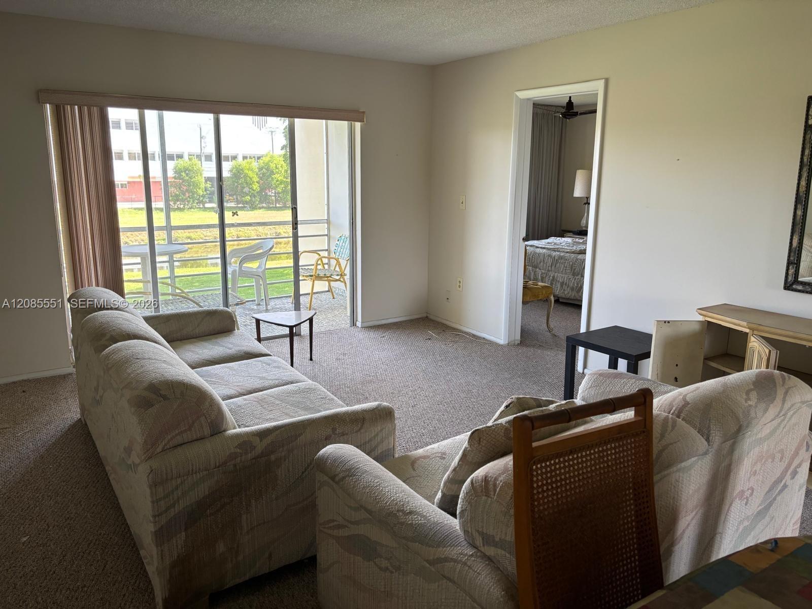 8021 N Sunrise Lakes Dr # 310 — Photo 4