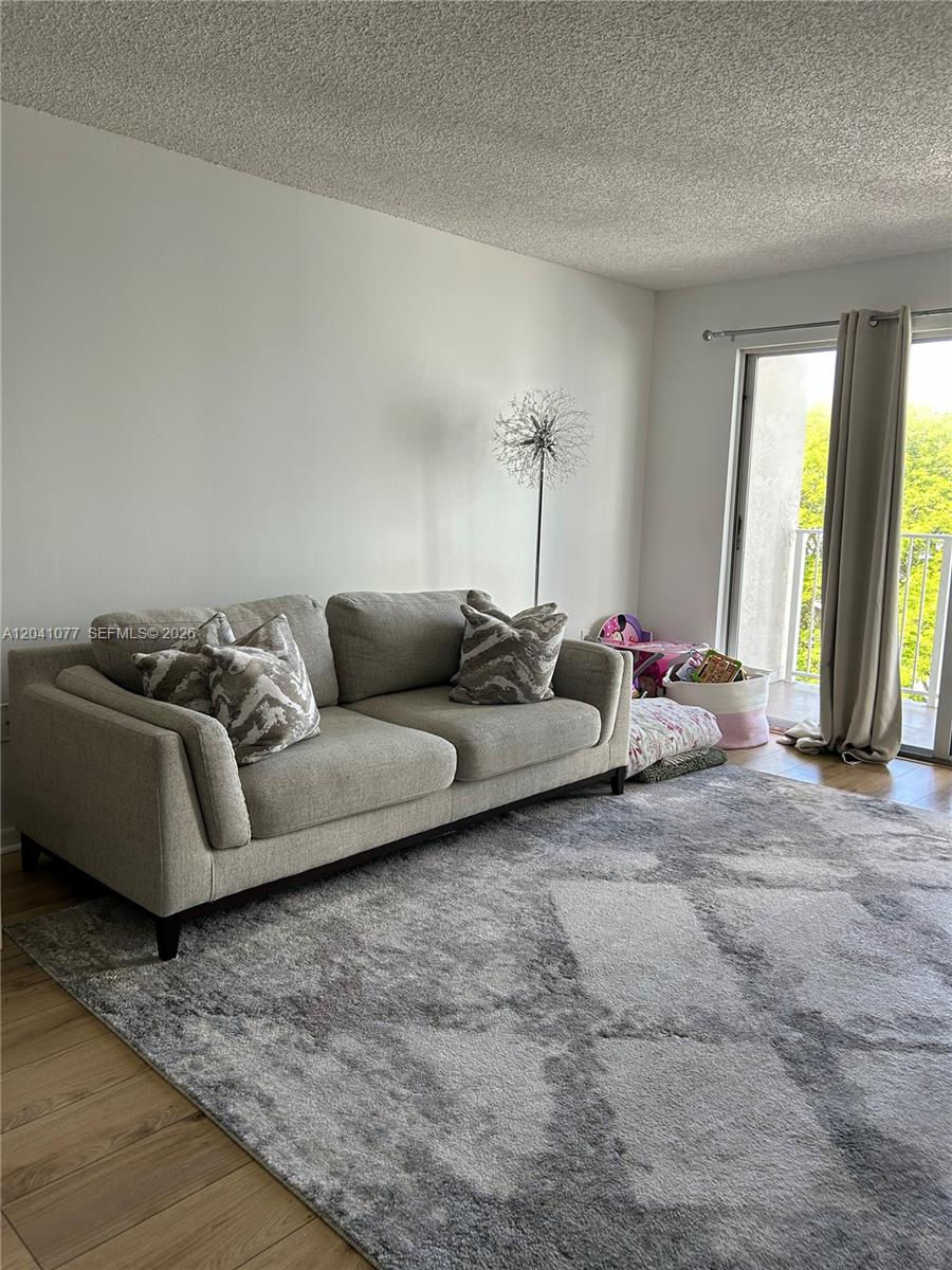 1975 Normandy Dr # 301, Miami Beach FL 33141