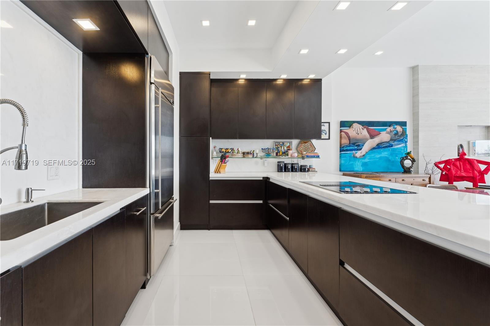 3700 Island Blvd, Aventura FL 33160