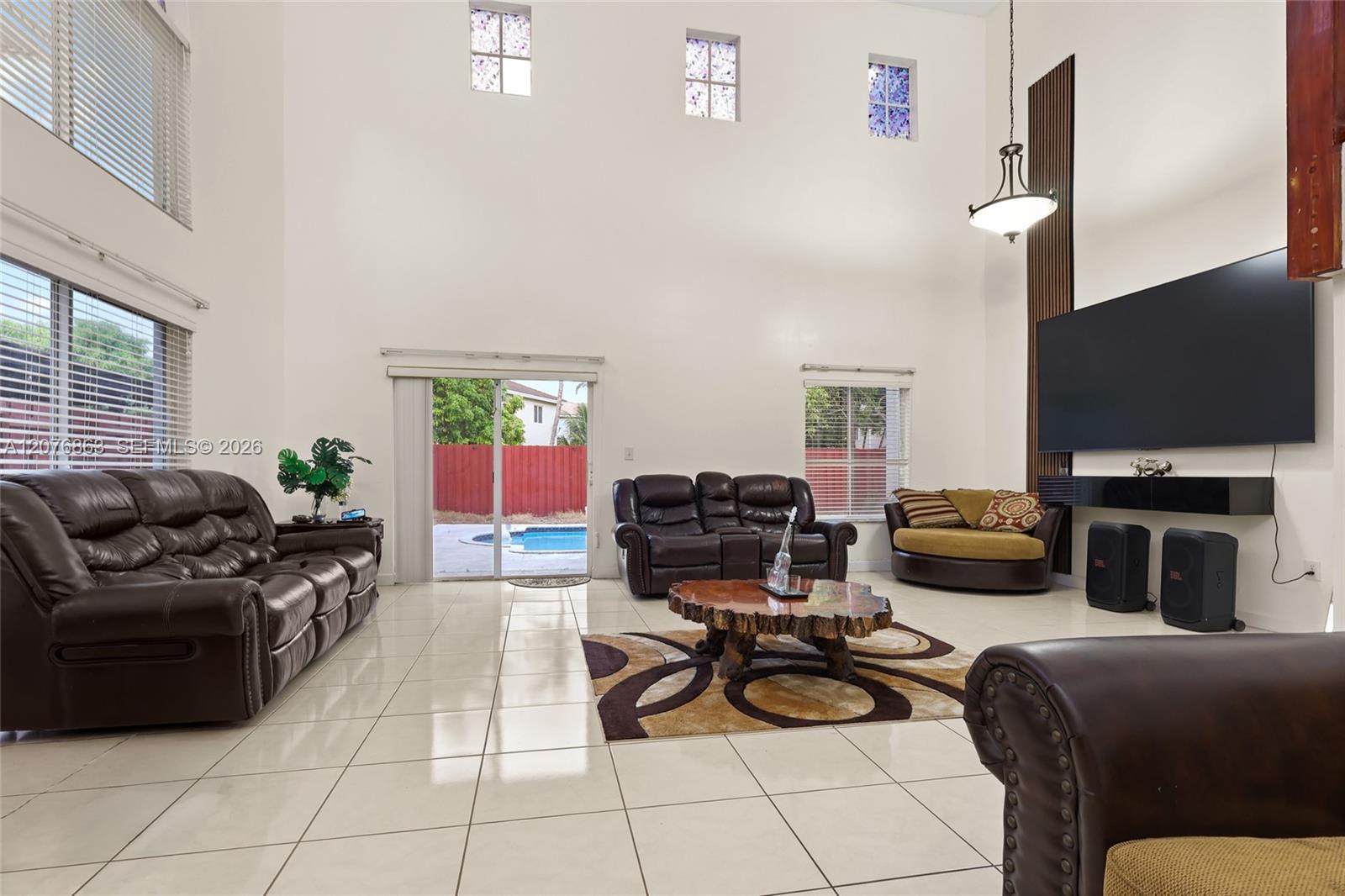 14465 SW 157th Path — Photo 5