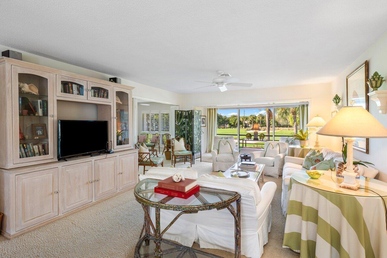 3870 Quail Ridge Drive N # Blue Heron — Photo 3