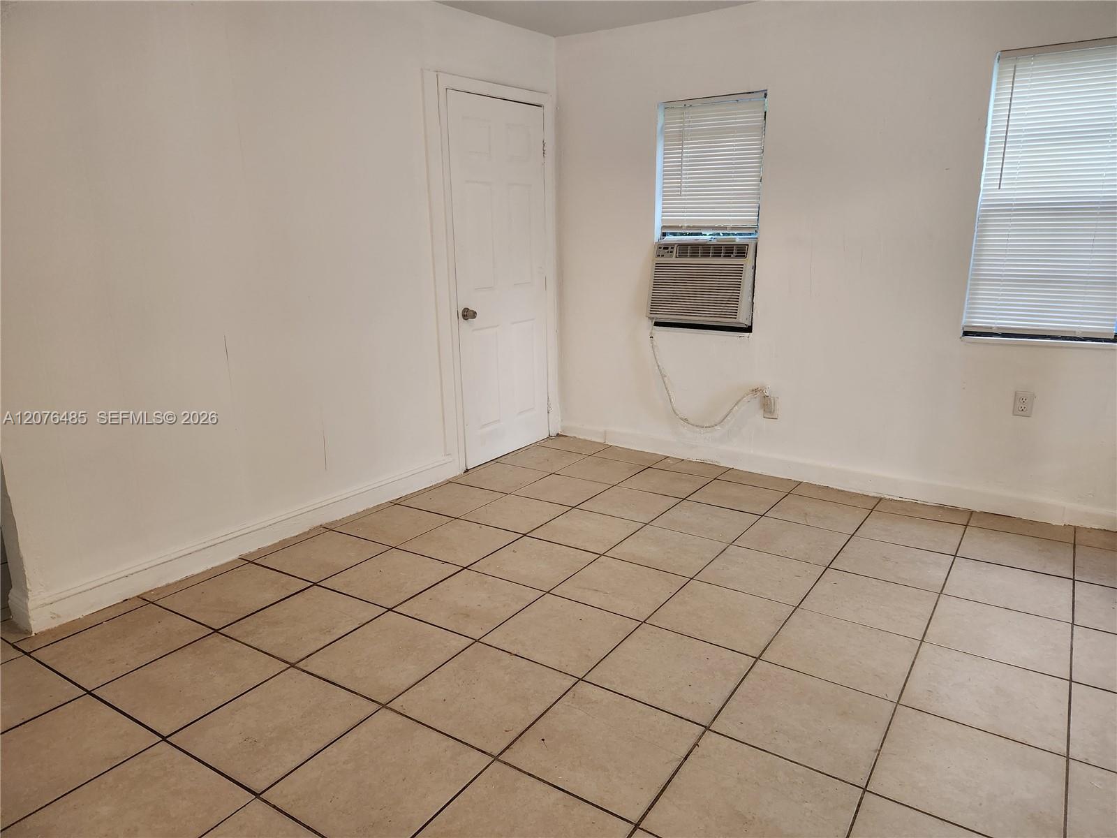 2129 NW 44th St # 2129 — Photo 4