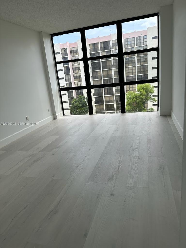 17021 N Bay Rd # 726 — Photo 3