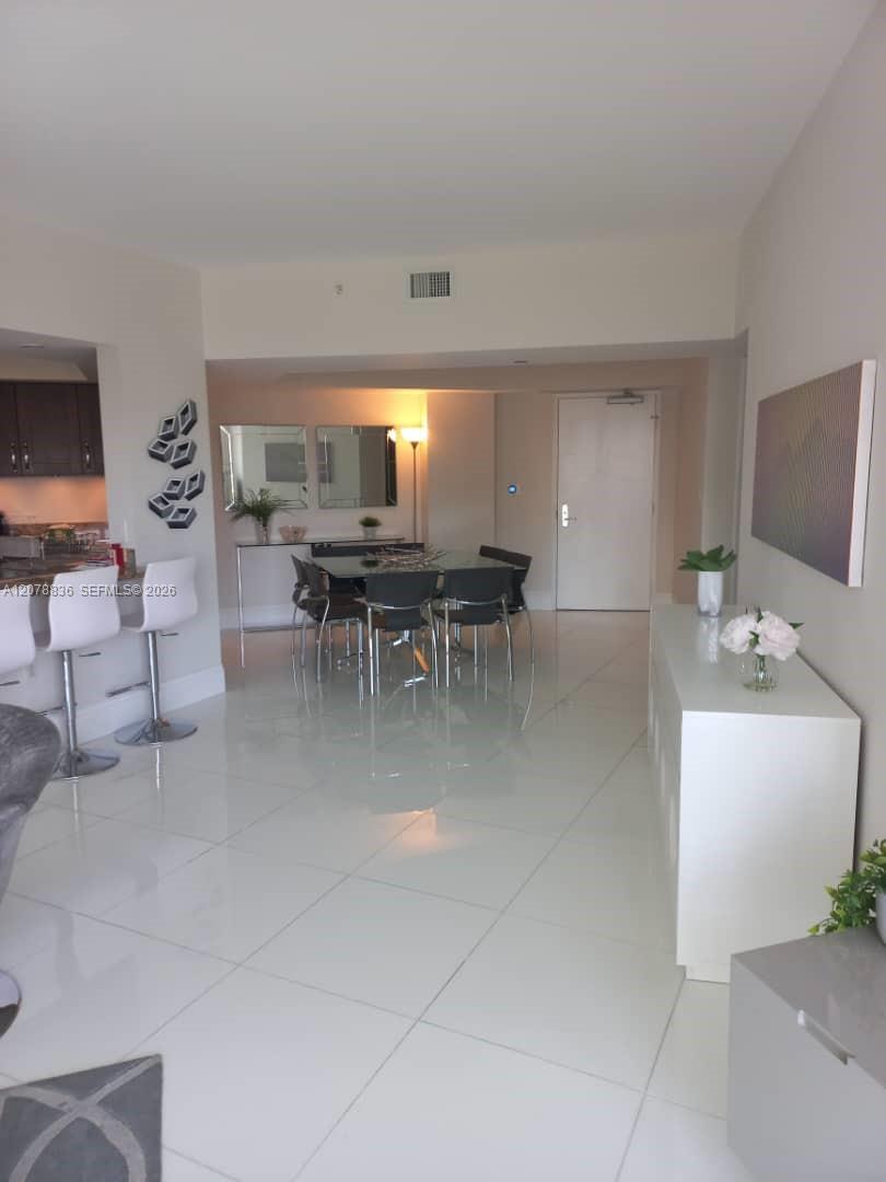 20000 E Country Club Dr # 1212 — Photo 4