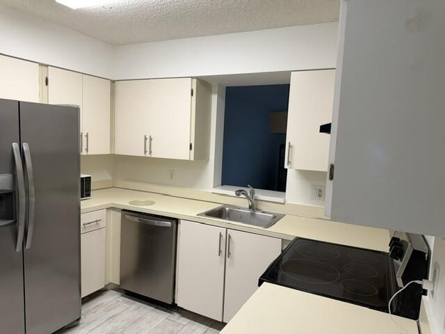 2209 S CYPRESS BEND Drive # 104 — Photo 3
