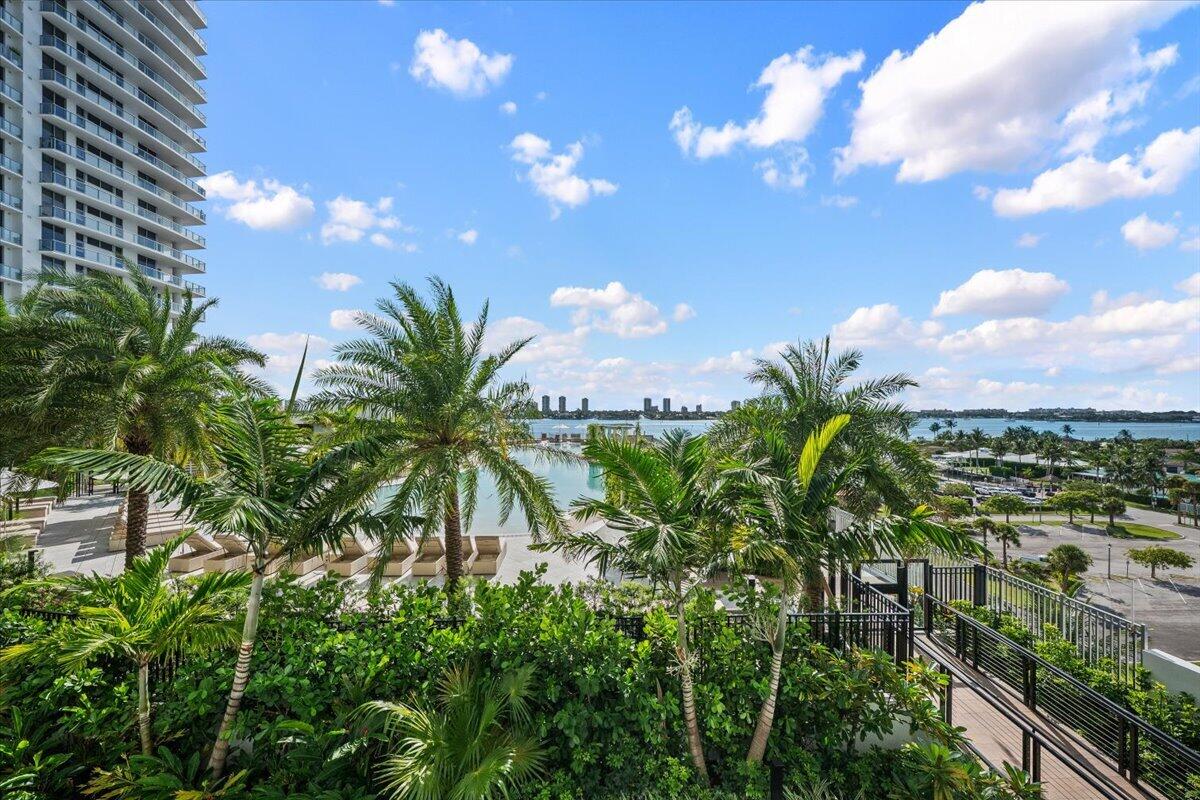 220 LAKE SHORE Drive # 710, West Palm Beach FL 33403