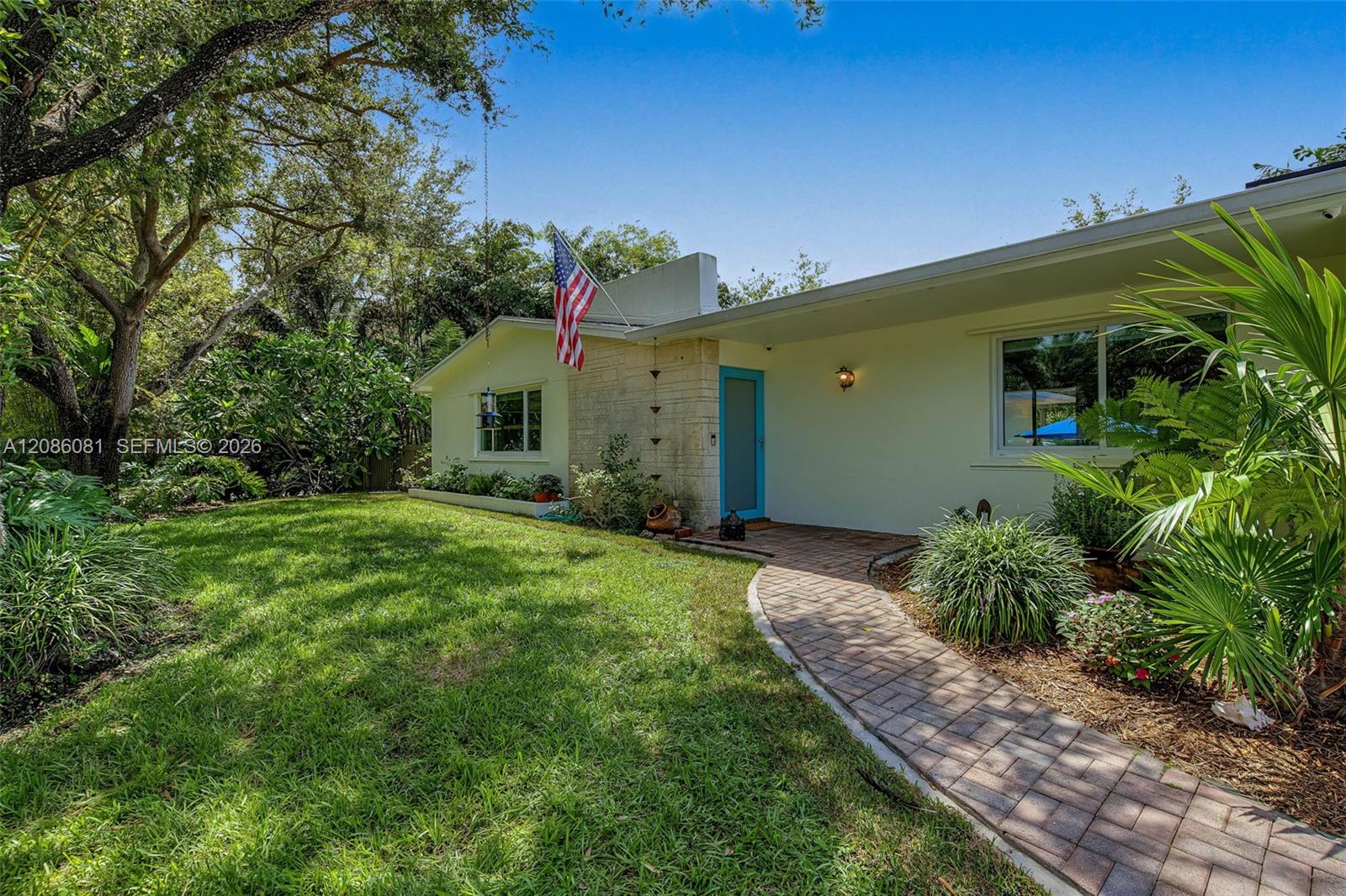 18740 SW 86th Ave, Cutler Bay FL 33157