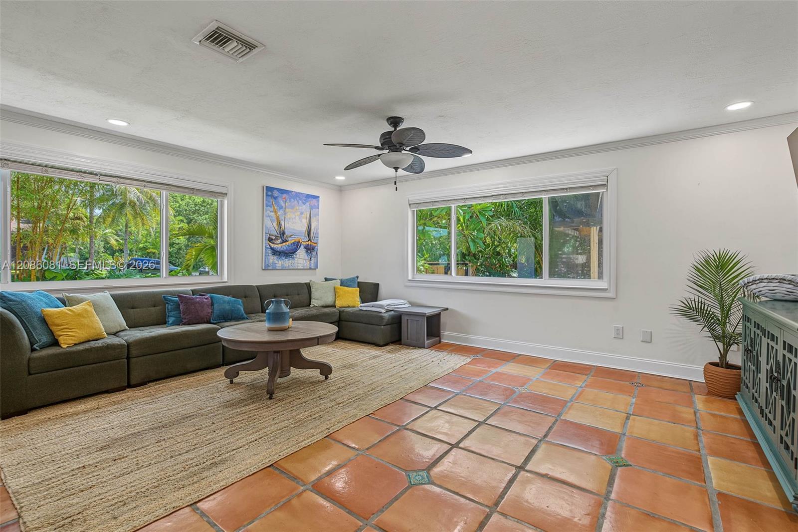 18740 SW 86th Ave — Photo 3