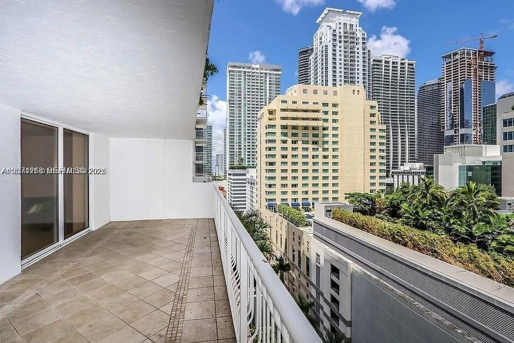 1200 Brickell Bay Dr # 1518 View 8