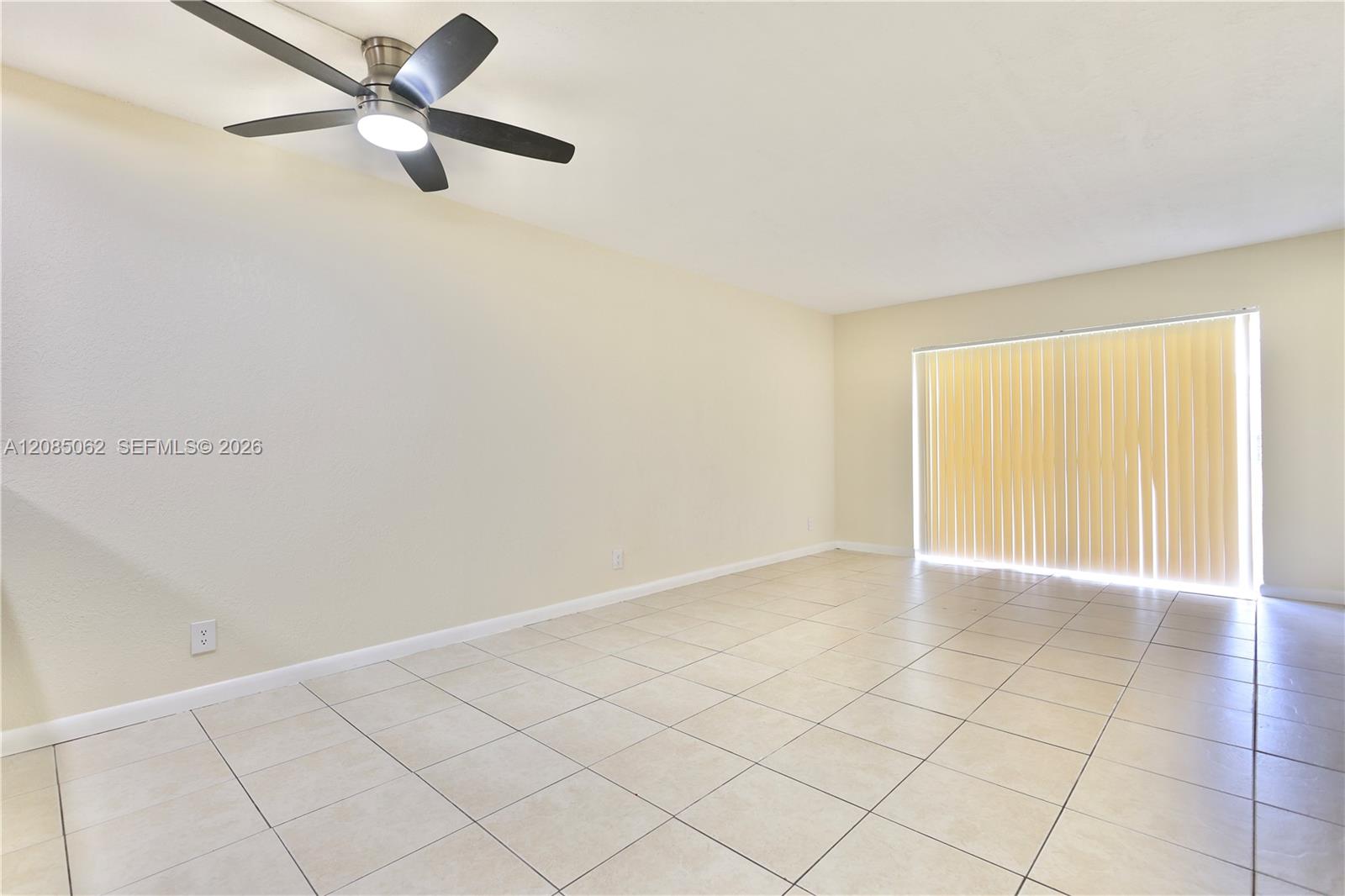 909 Twin Lakes Dr # F — Photo 5