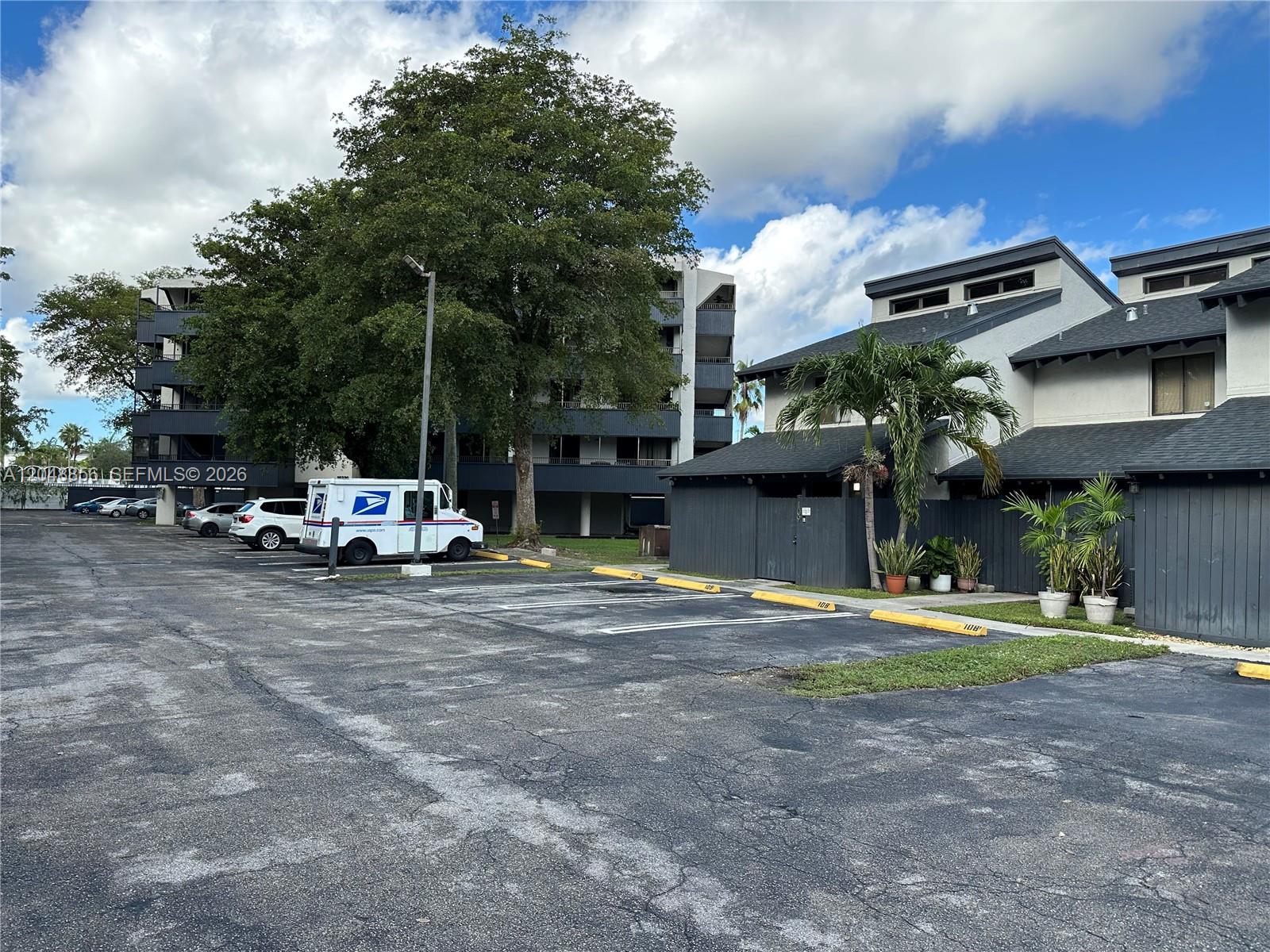 16220 NW 2nd Ave # 412, Miami FL 33169
