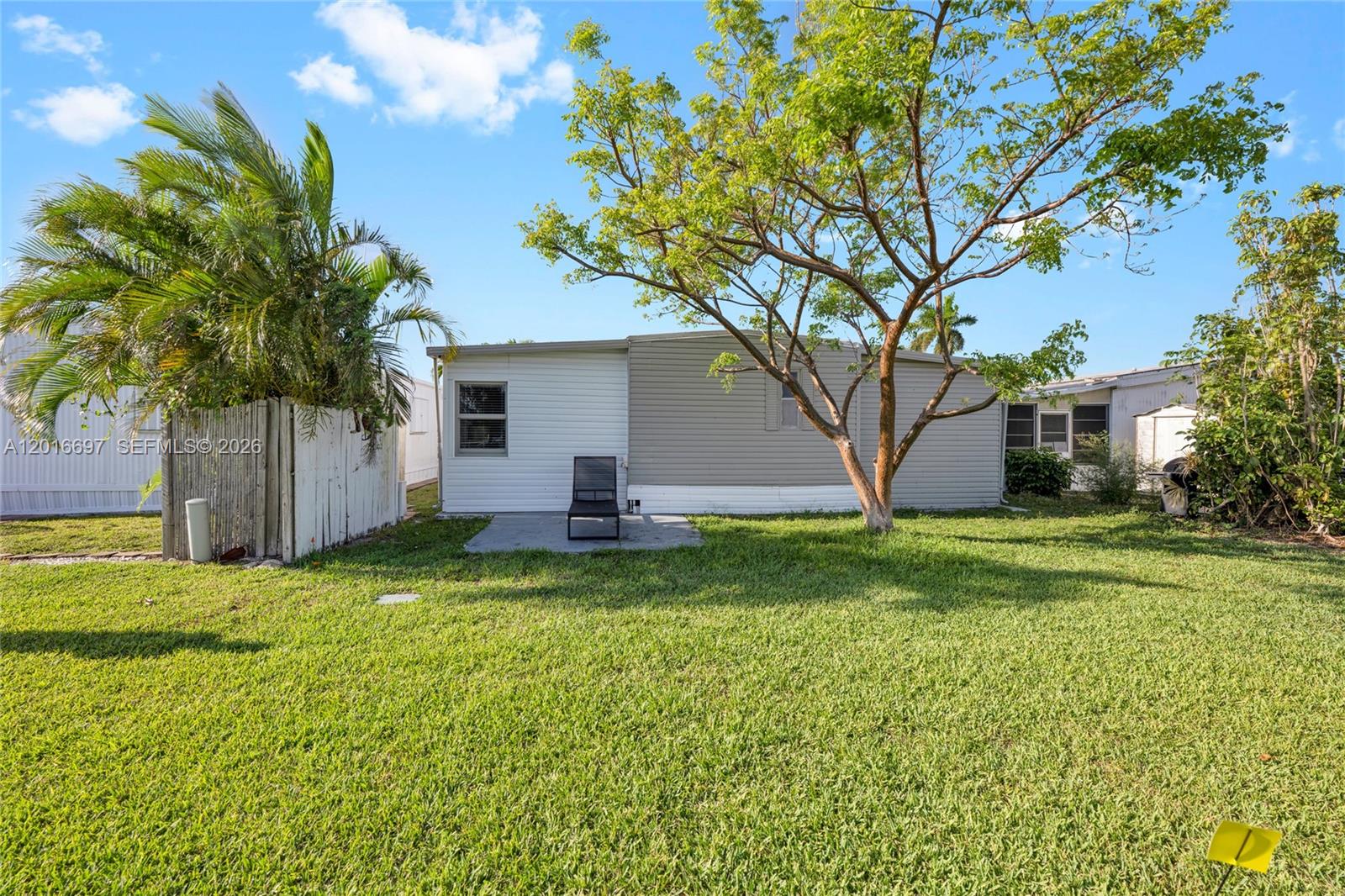 2148 SW 52nd St, Dania Beach FL 33312
