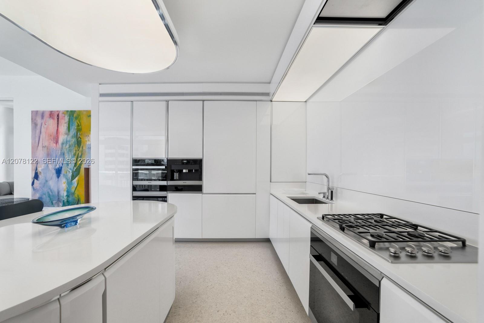 3315 Collins Ave # 4C — Photo 5