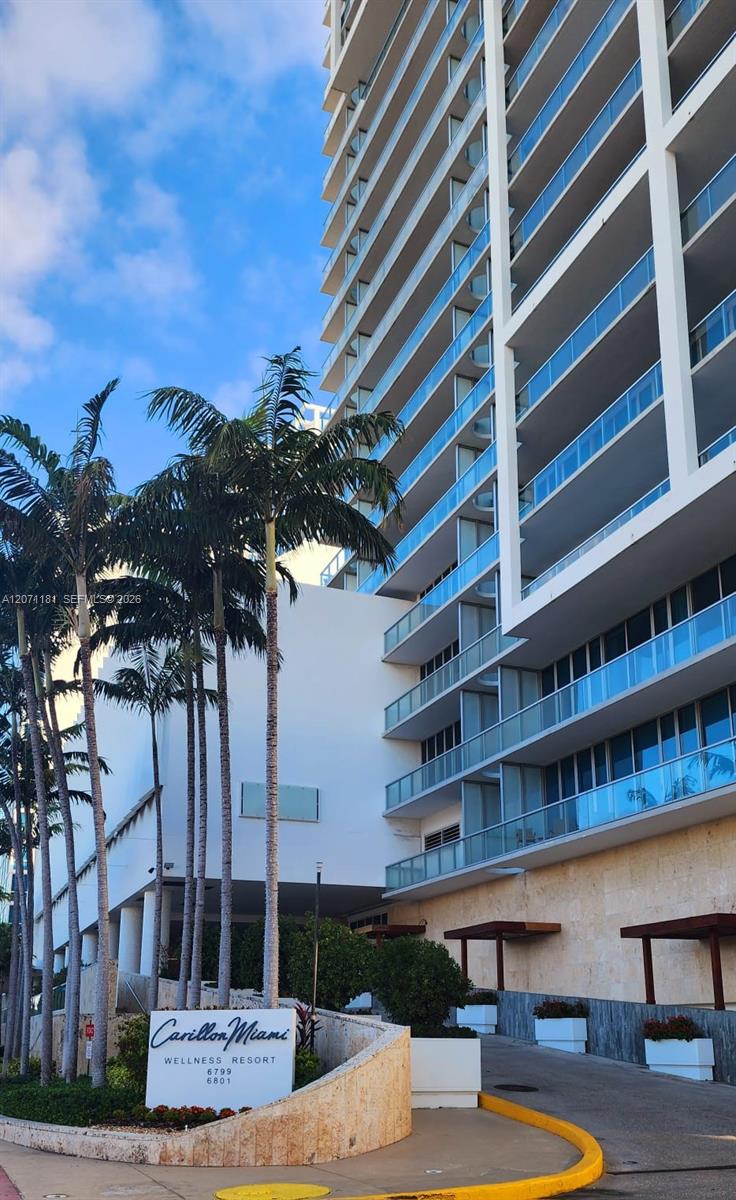6801 Collins Ave View 14