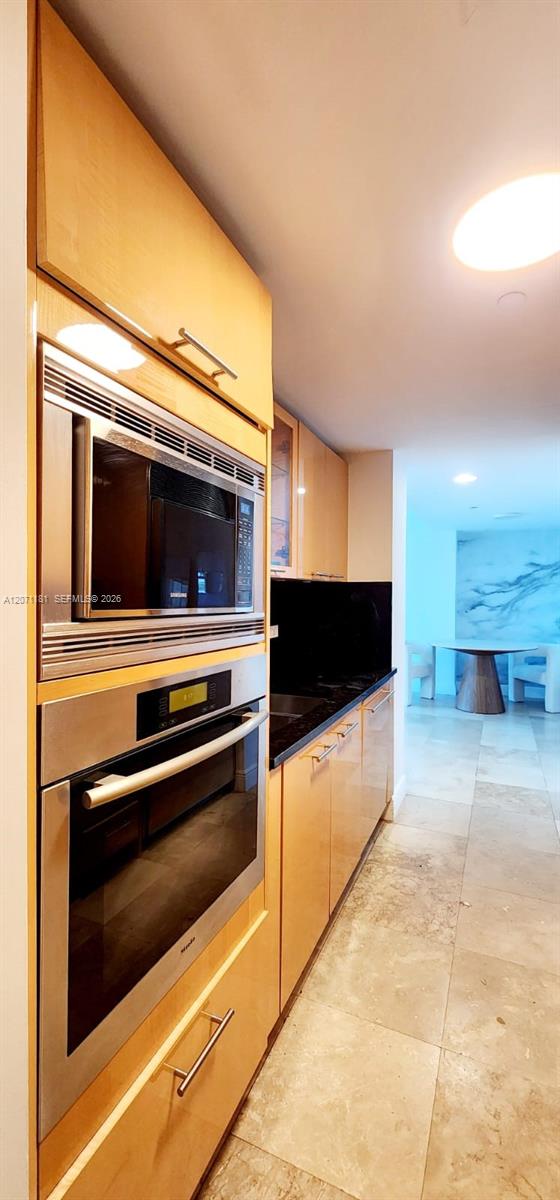 6801 Collins Ave View 5