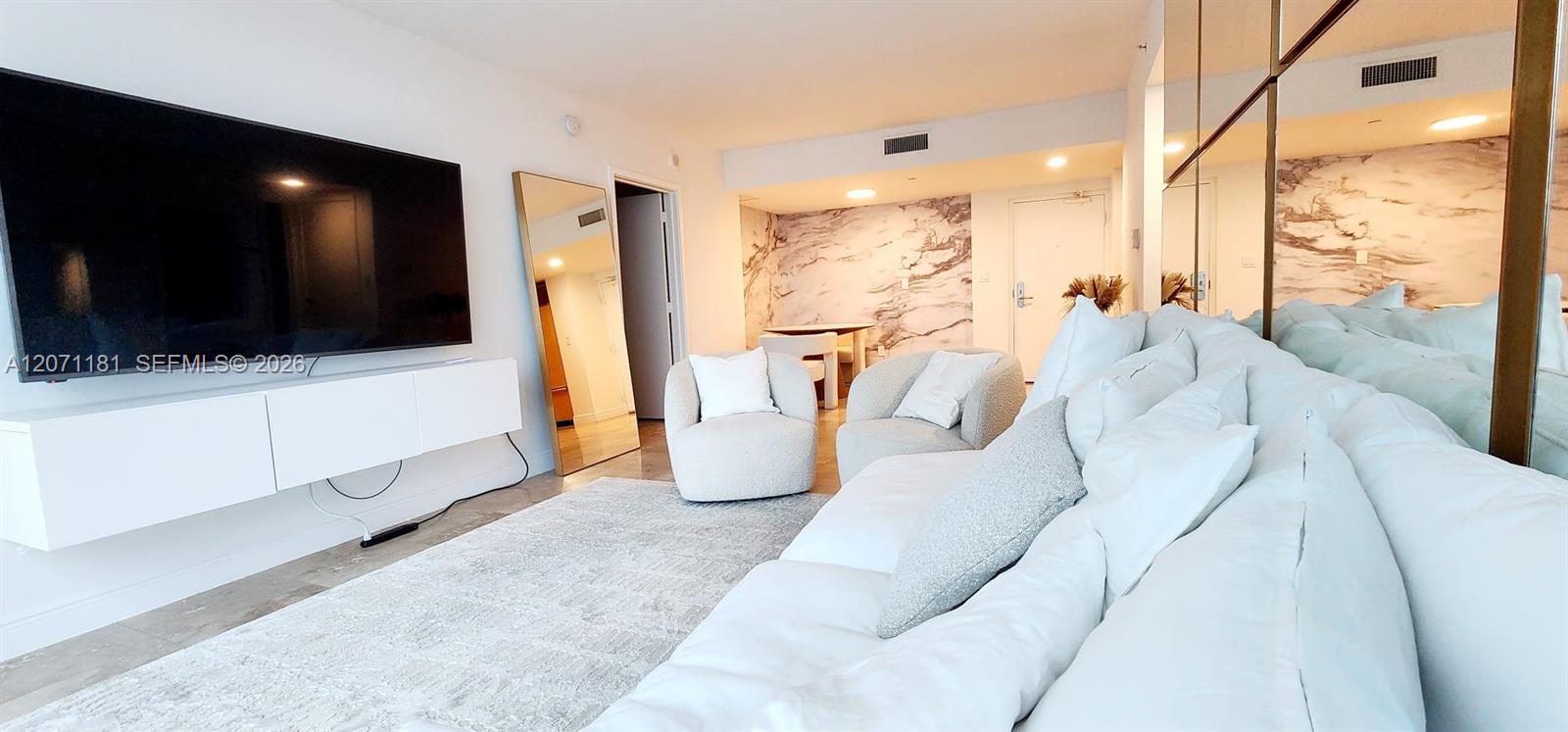 6801 Collins Ave View 9