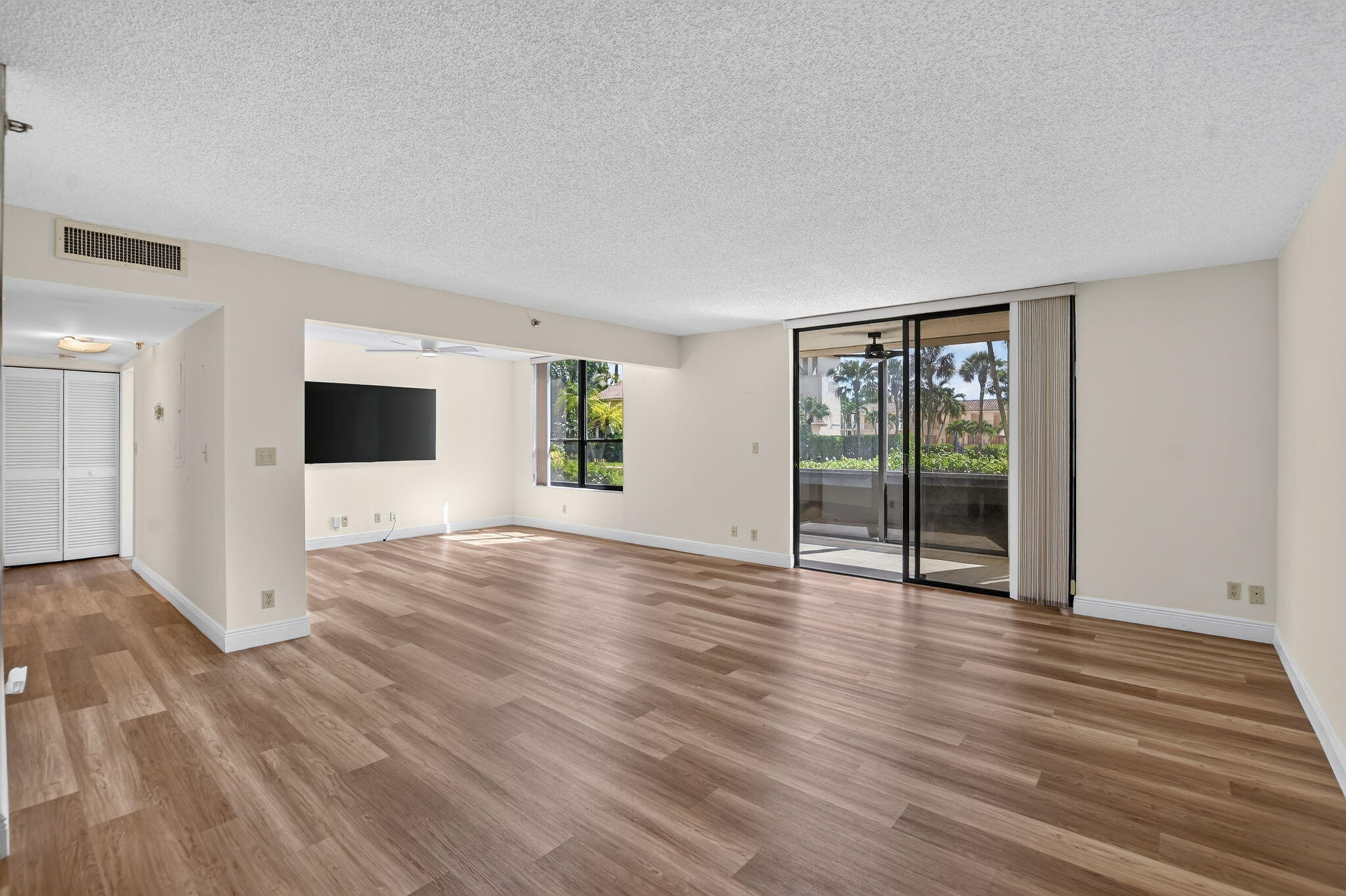 7201 PROMENADE Drive # 101 — Photo 3