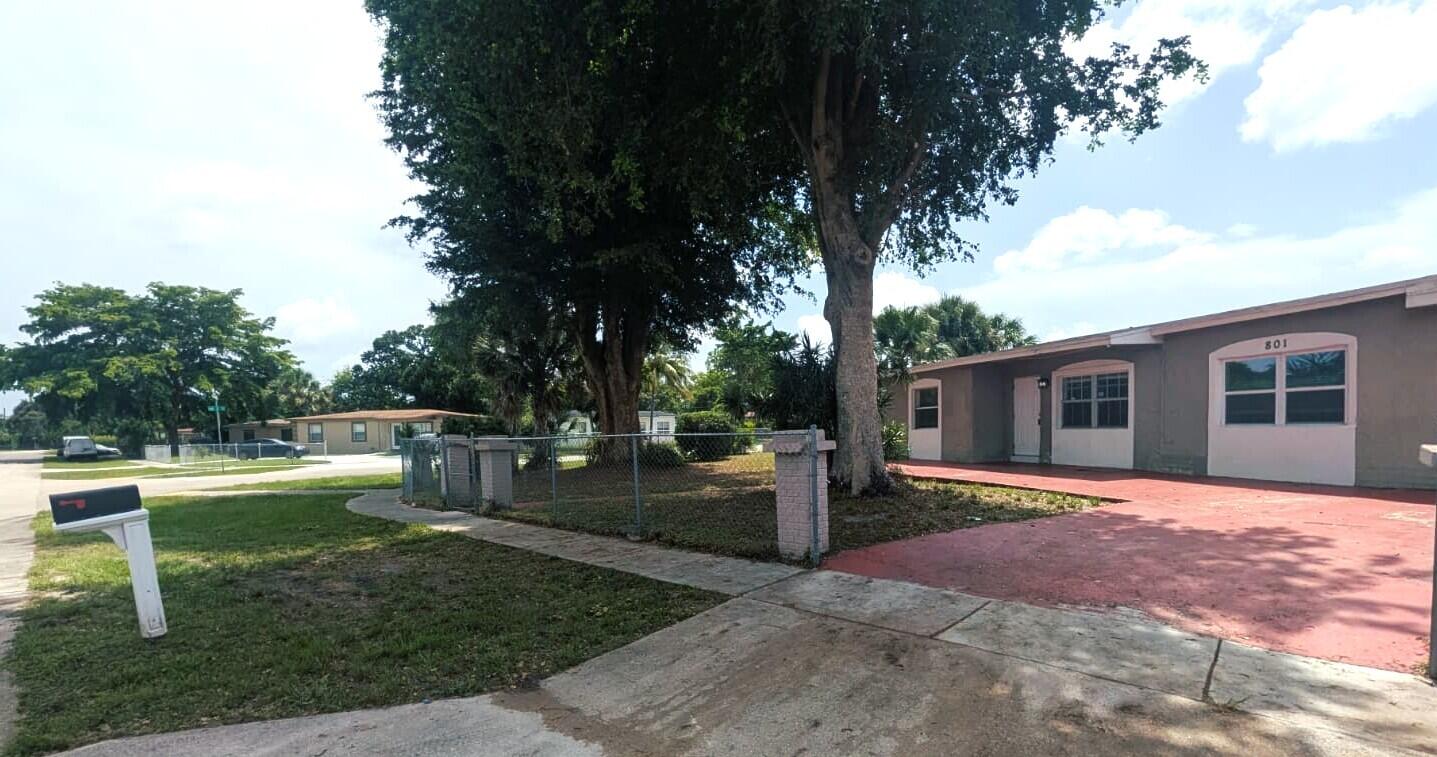 801 NW 33rd Terrace — Photo 3